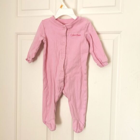 3/$15 Calvin Klein sleeper size 6-9 m - Picture 1 of 4